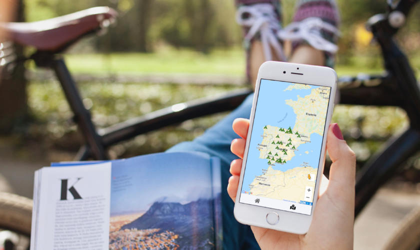 APP Club Campingred
