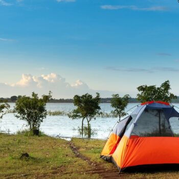 camping-en-plena-naturaleza_5726493d_1280x794