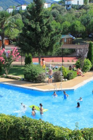 PISCINA BARASONA